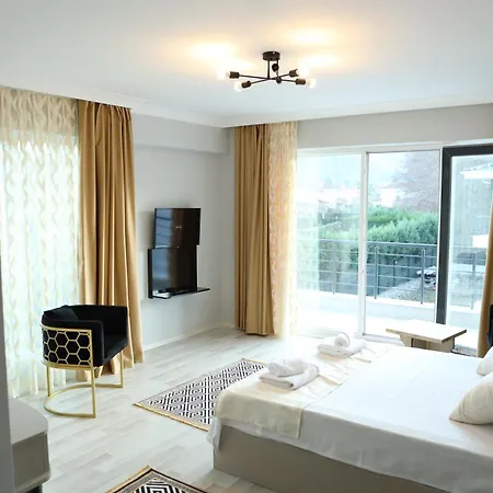 Hotel Edi Group Turizm *